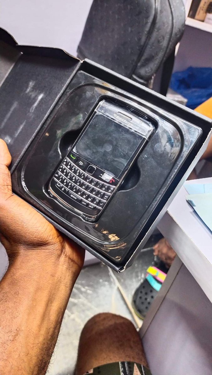 If you can guess the name of this phone , two pack of indomie for you.