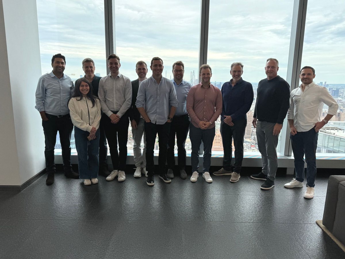 Our Partner Team joined forces with the brilliant minds at Celonis this week—diving deep into innovative strategies to serve our shared customers better 🤝
 
It's partnerships like these that prove we're truly #BetterTogether. Exciting developments are on the horizon, stay tuned!