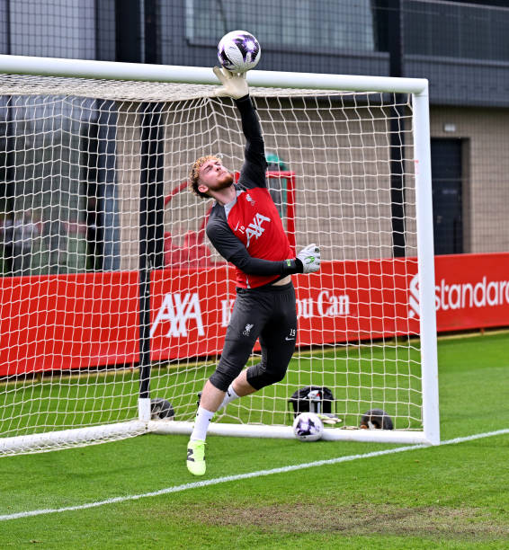 Elliott. 🧤

#LFC #LFCtraining