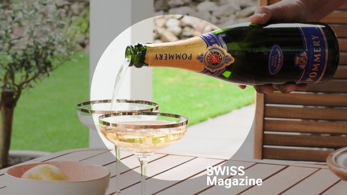 Our onboard champagne from Pommery is a perfect choice to toast to the mothers worldwide. 🍾Pommery’s cellar master, knows why this champagne is ideal for our guests on board but also to toast on Mother’s Day. 🥂👩‍👧‍👦 Read more here: bit.ly/4dBlIEE #flyswiss #SWISSmagazine