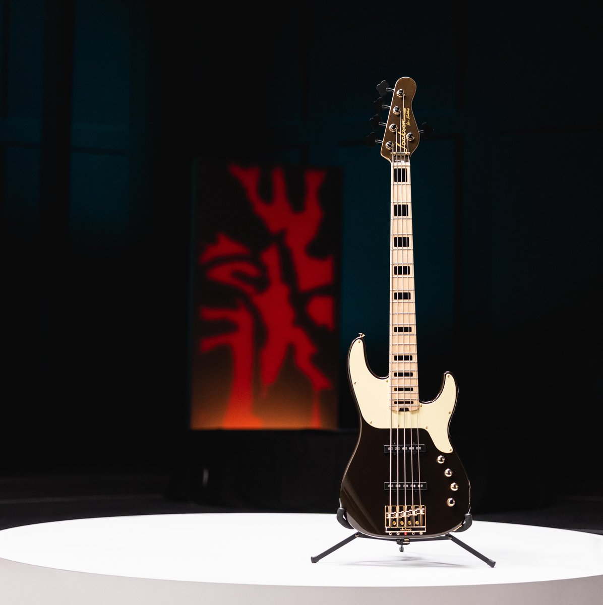 The heart of the Adam Blackstone Signature Concert five-string bass is the custom Jackson BBE J-style pickups, voiced to the artist specifications, paired with an active 3-band EQ circuit to dial in that perfect tone. See more: bit.ly/3V4Lx8Z