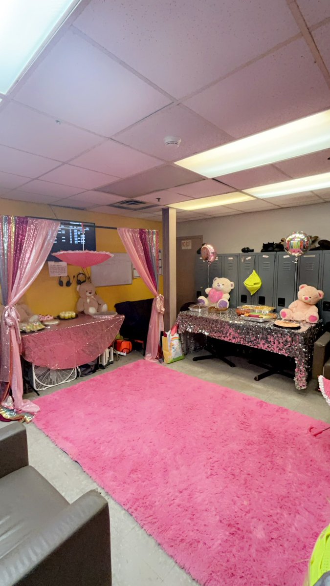 Alexis Saulsbury tweet media