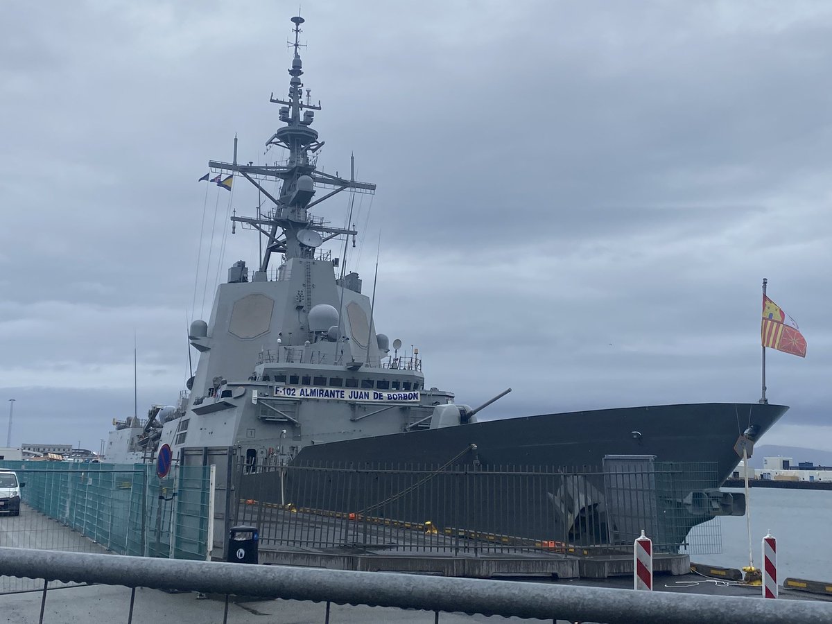 The Spanish Frigate⚓️ @Armada_esp 'Almirante Juan de Borbon' acting as flagship of the Standing Nato Maritime Group 1 @COM_SNMG1 has arrived in #Reykjavik!! Velkominn til íslands!! 🤗 Bienvenidos a Islandia! 🇮🇸🇪🇸@MFAIceland @SpainNATO @Defensagob #SomosLaArmada