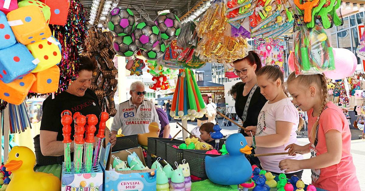 Nanu? Jetzt schon Peter-und-Paul-Messe auf dem Trierer Viehmarkt? Ja, auch wenn das Timing reichlich merkwürdig erscheint. Aber das hat seinen guten Grund. volksfreund.de/region/trier-t…