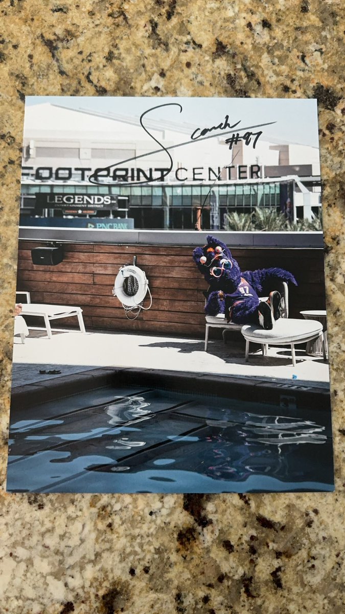 If you don’t have a signed photo of your mascot hanging poolside then what are you doing with your fandom? @PhoenixMercury tell Scorch thanks!! #valleytogether #WNBA #phoenixmercury