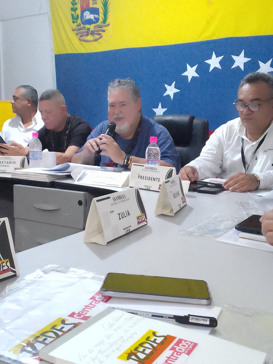RRegionand77416's tweet photo. #10demayo En pleno desarrollo del encuentro nacional del #MovimirntoRedes con Juan Barreto y los 24 estados.
#GranHermano
#B04ASR
#GalletasAmor
#JuanBarreto
#StrayKidsComeback
#RedesTachira https://t.co/WcPsb1sAVy