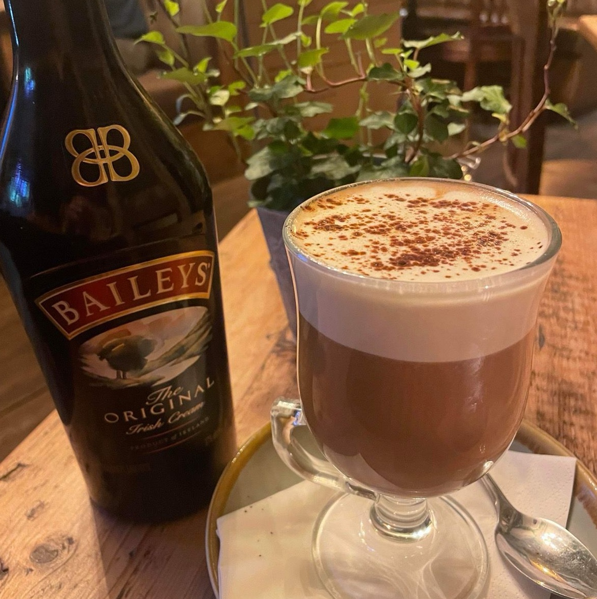 One of our legendary Boozy Hot Chocolates, expertly made (and photographed) by Rose! 

#Baileys #NotJustForXmas #HotChocolate #BoozyHotChocolate