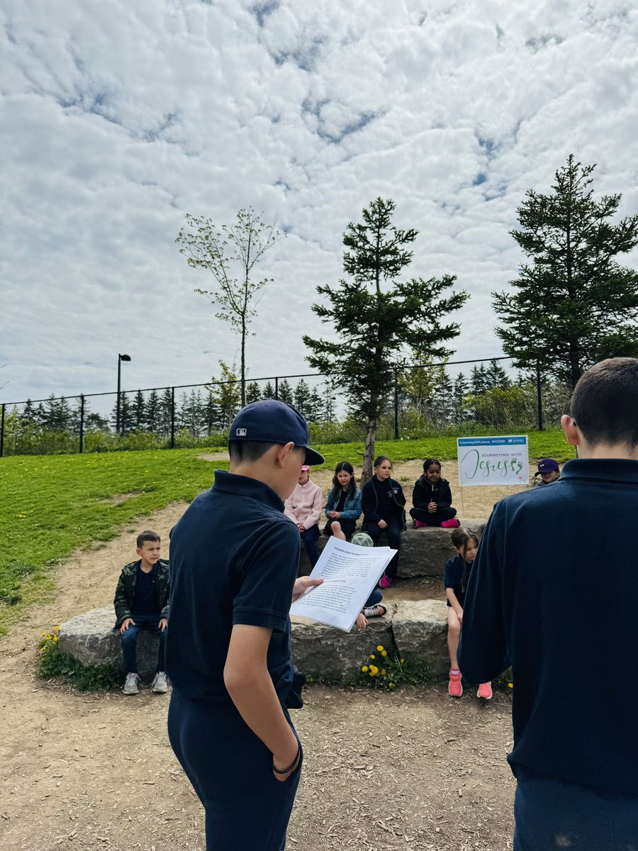 mrsfleten's tweet photo. Journey with Jesus 💙 @StBeneHCDSB #journeywithjesus #hcdsb https://t.co/l35rMMTCjz