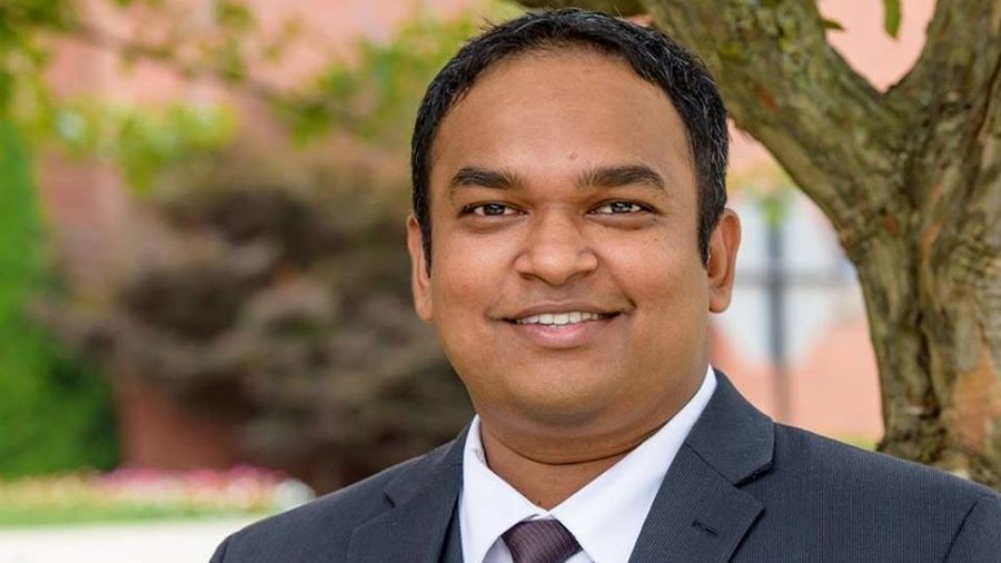 Congrats to Arif Sadri, an @ENGINEERINGatOU assistant professor, who has received an @NSF CAREER Award to better understand how we communicate during the unpredictable nature of storms, floods, tornadoes & earthquakes. ➡️ ➡️ ou.edu/news/articles/…