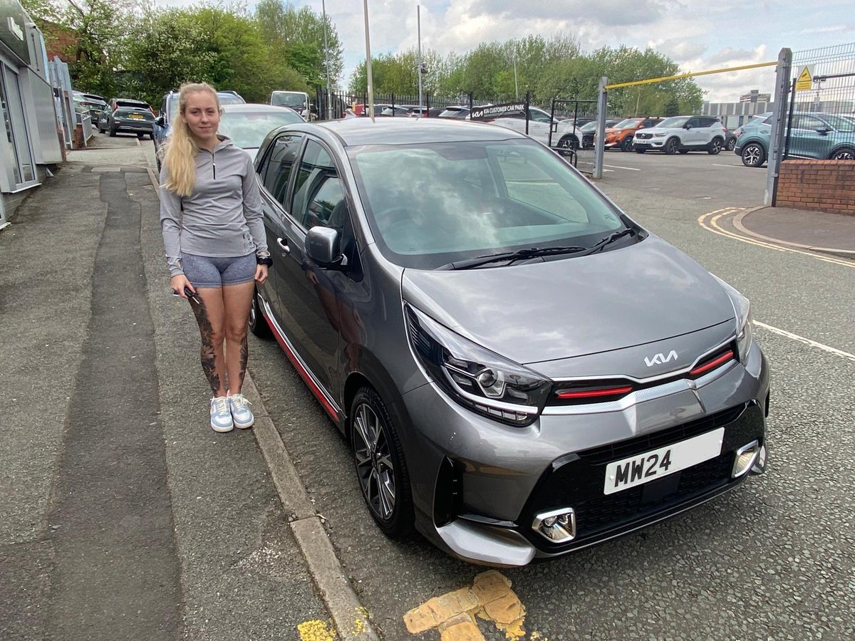 #PremierPeople 📸

Lauren Phee collecting her brand new 24 plate Picanto! 

Congratulations from all at Premier Rochdale, we wish you many happy miles in your new Kia 😀

@KiaUK 

#happyhandover #happycustomer #24plate #newcar #newcarday #Kia #Picanto #KiaPicanto #Rochdale