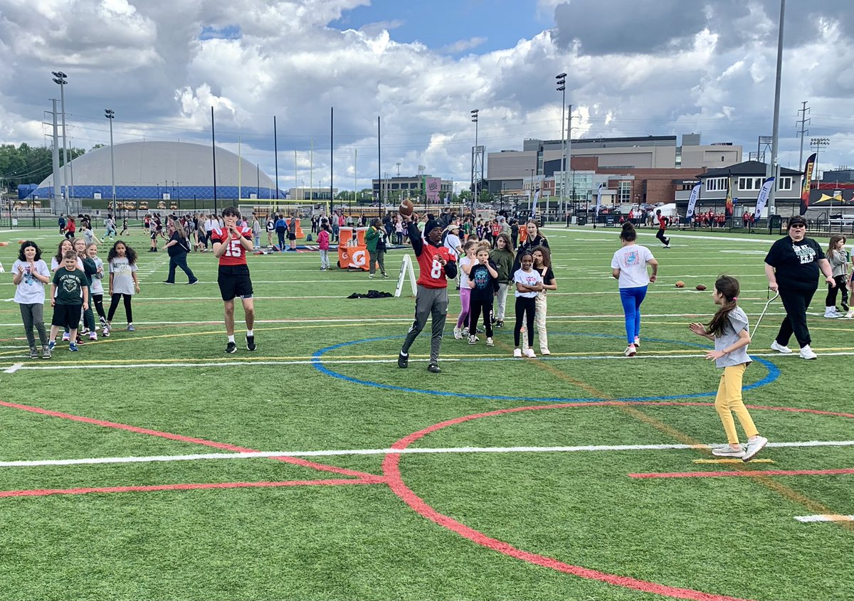 Our football Aviators are having a blast at the @ProFootballHOF working with our AIS students and other local schools!
