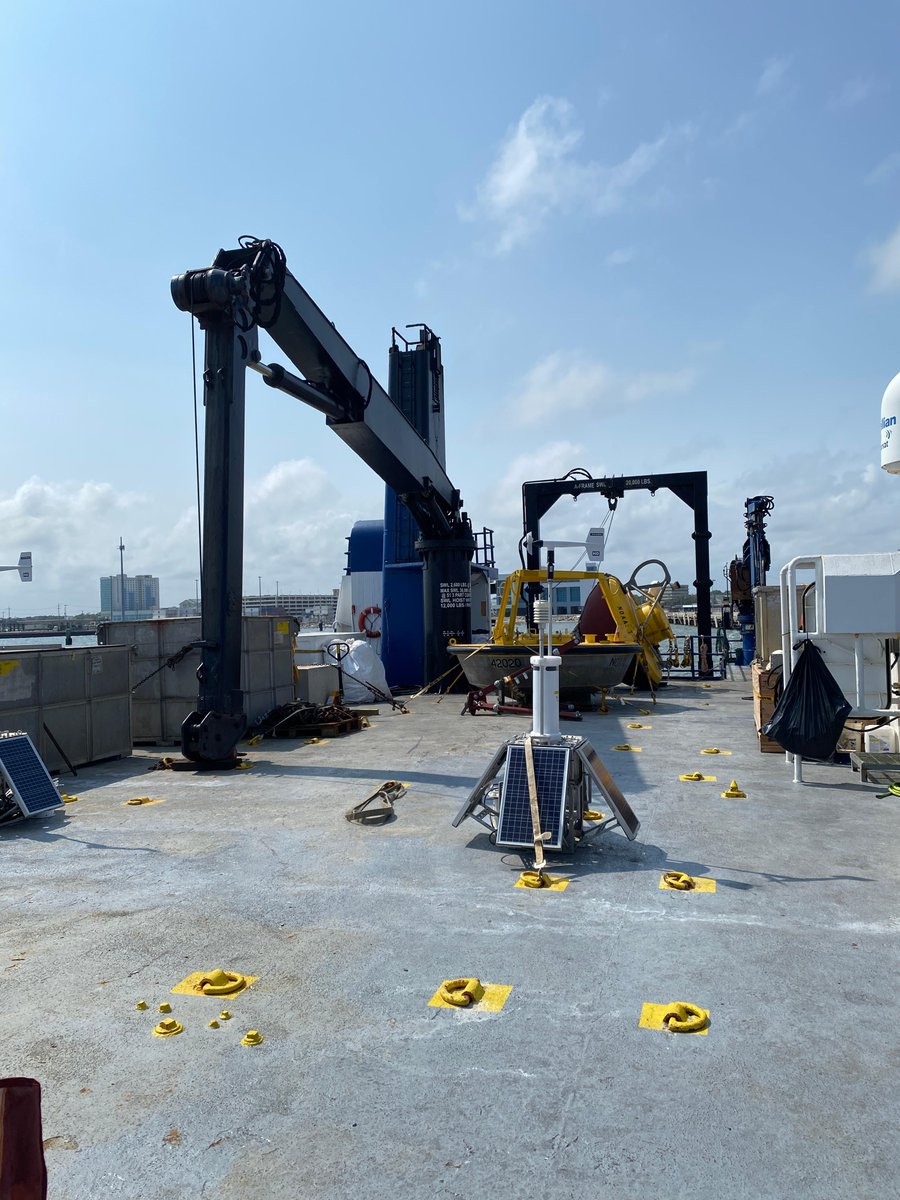 databuoycenter's tweet photo. Earlier this week, our technicians made a stop in our home port, the @PortofGulfport! The #NDBC team took a trip out to see the vessel and send off our next crew. Look through these pictures for an inside look of life on the water. #NDBCAtSea https://t.co/GtFwsnowae
