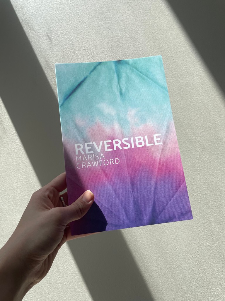 Happy #FridayReads! What are you picking up this weekend? 📚️: REVERSIBLE by @marisacrawford (@switchbackbooks)