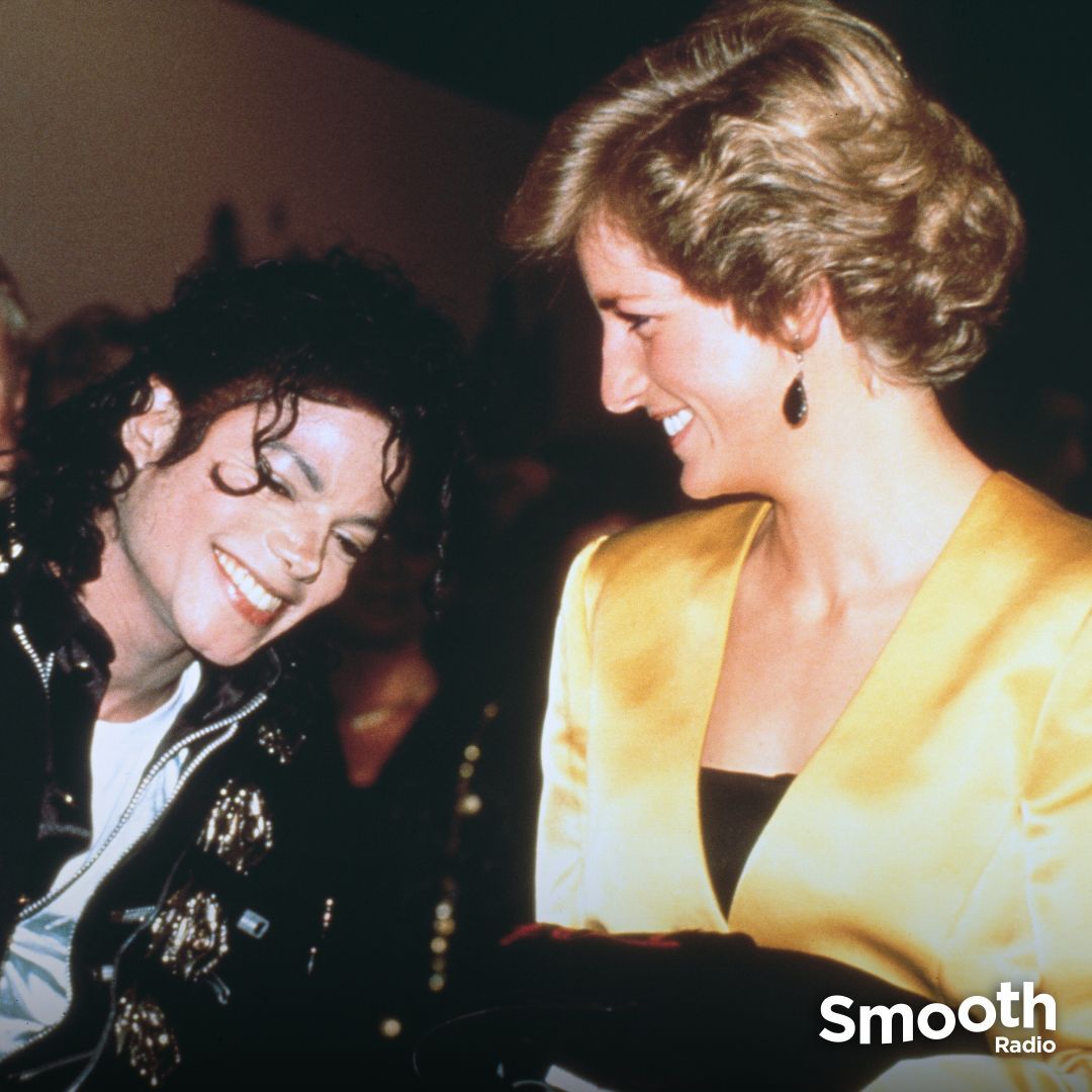 When #PrincessDiana met the King of Pop in 1988 at Wembley Stadium before a concert in aid of the Prince's Trust charity 📸 @michaeljackson