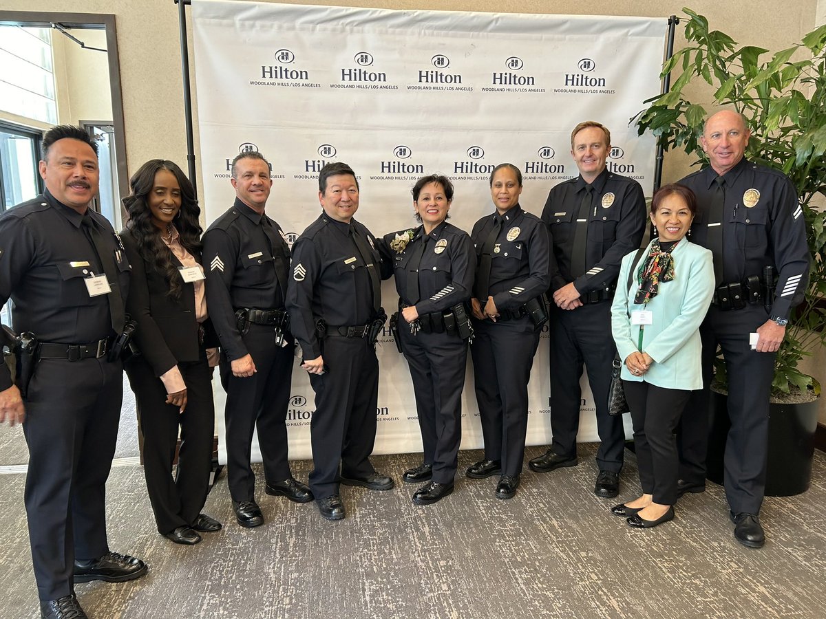 Congragulations to Commander Elaine Morales! Inspirational Womens Award well deserved! #lapd #LeadershipMatters #inspiring #Diversity @LAPDRuby @LAPDCaptMorales @LAPDHQ