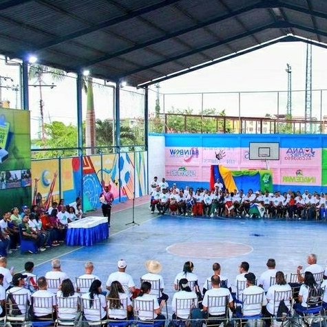 LaraEducativa tweet media