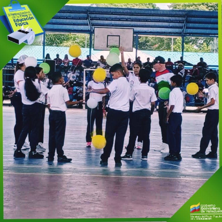 #10Mayo ¡Reconocimiento a nuestros docentes!

De esta manera culminamos el III Festival de la Clase de Educación Física, reconociendo esta gran labor para nuestras escuelas.

<a href="/NicolasMaduro/">Nicolás Maduro</a>
@MPPEDUCACION
<a href="/_LaAvanzadora/">Yelitze Santaella</a>
<a href="/EleamerAbdala/">Eleamer Elkatrib</a>
#VenezuelaFestivalDeAmor