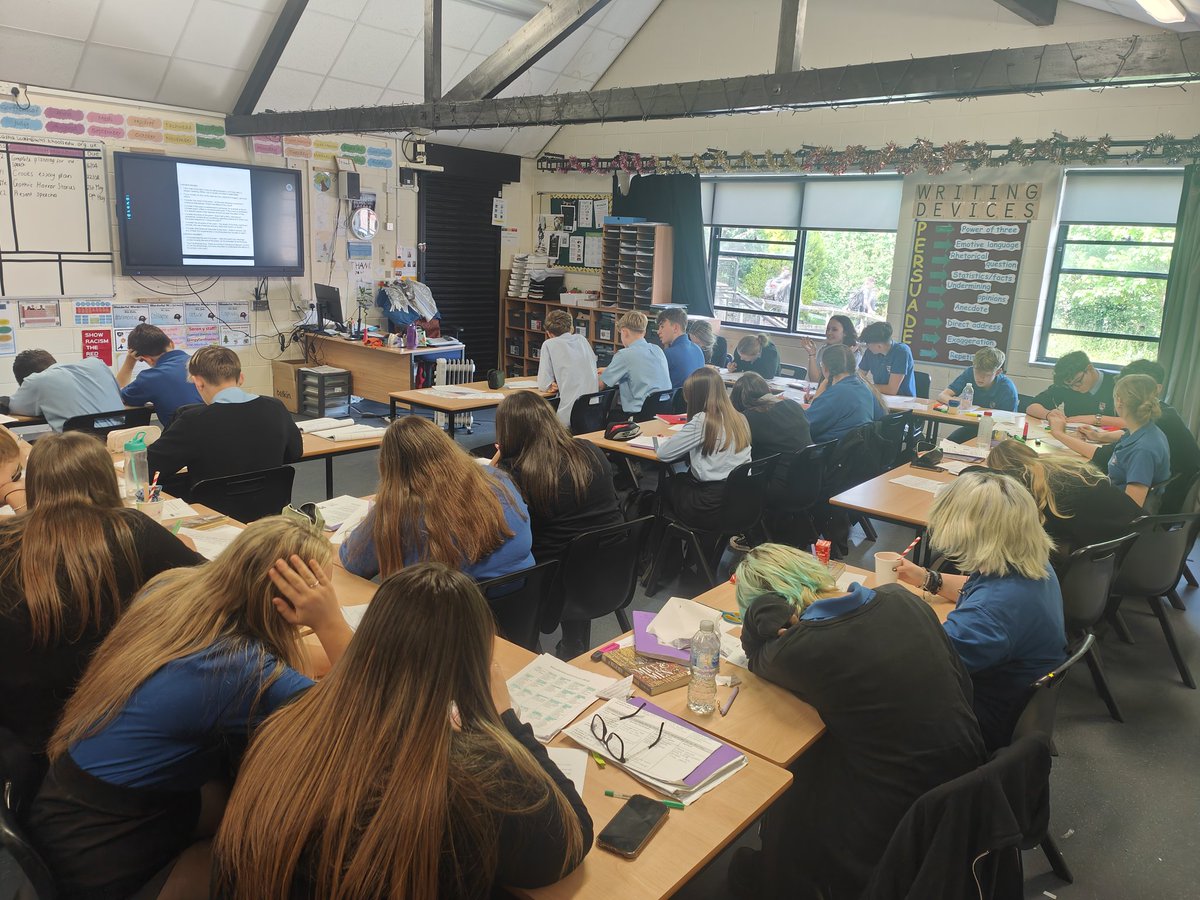 MWmsenglish's tweet photo. Revision day with 10Y1 before their lit exam on Monday. You got this 💪🏼 https://t.co/TP9WPuIuHk