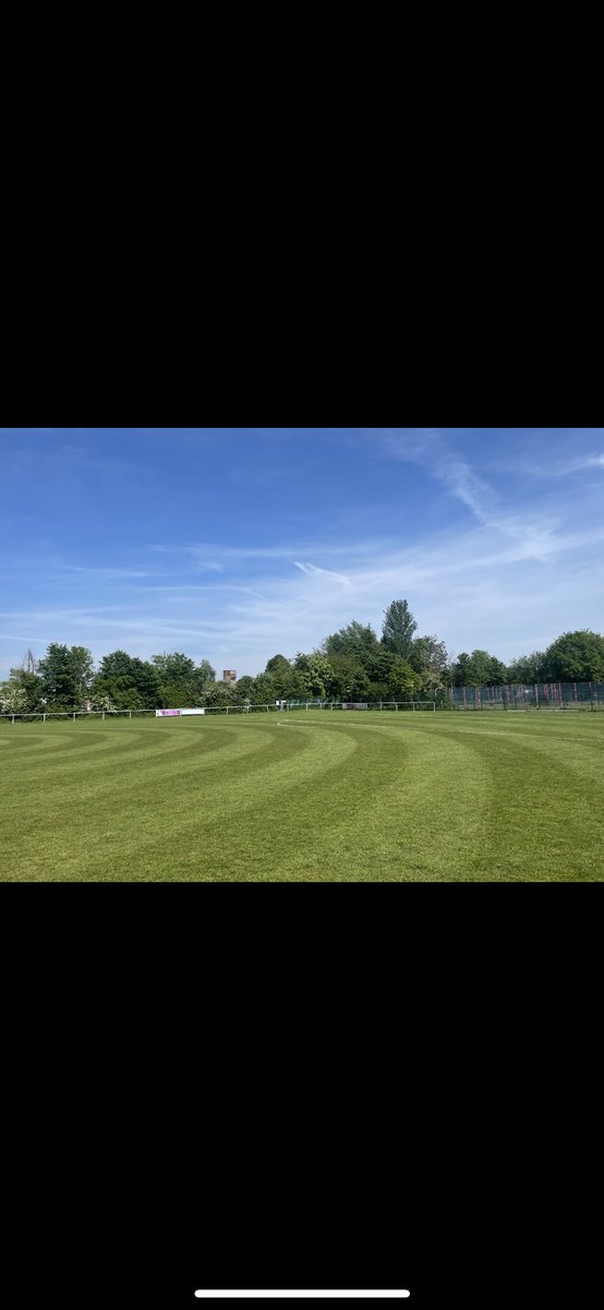 Is it Augusta? Is Lords? No it’s our own Murch field looking absolutely stunning in the early Summer sun ☀️. Courtesy of some skilled work by Rhodri Foote.