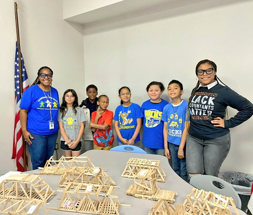 vsspille2's tweet photo. This has been one busy STEM Career Week! We've had guests speakers and presenters, essay, poster, and bridge building competitions, and concluded the week with the ultimate field trip to 
@DigWorldTX.
@HicksTigers 
#AliefProud 
#StemAwareness 
#CareerAwareness https://t.co/ajvH3YhR1n
