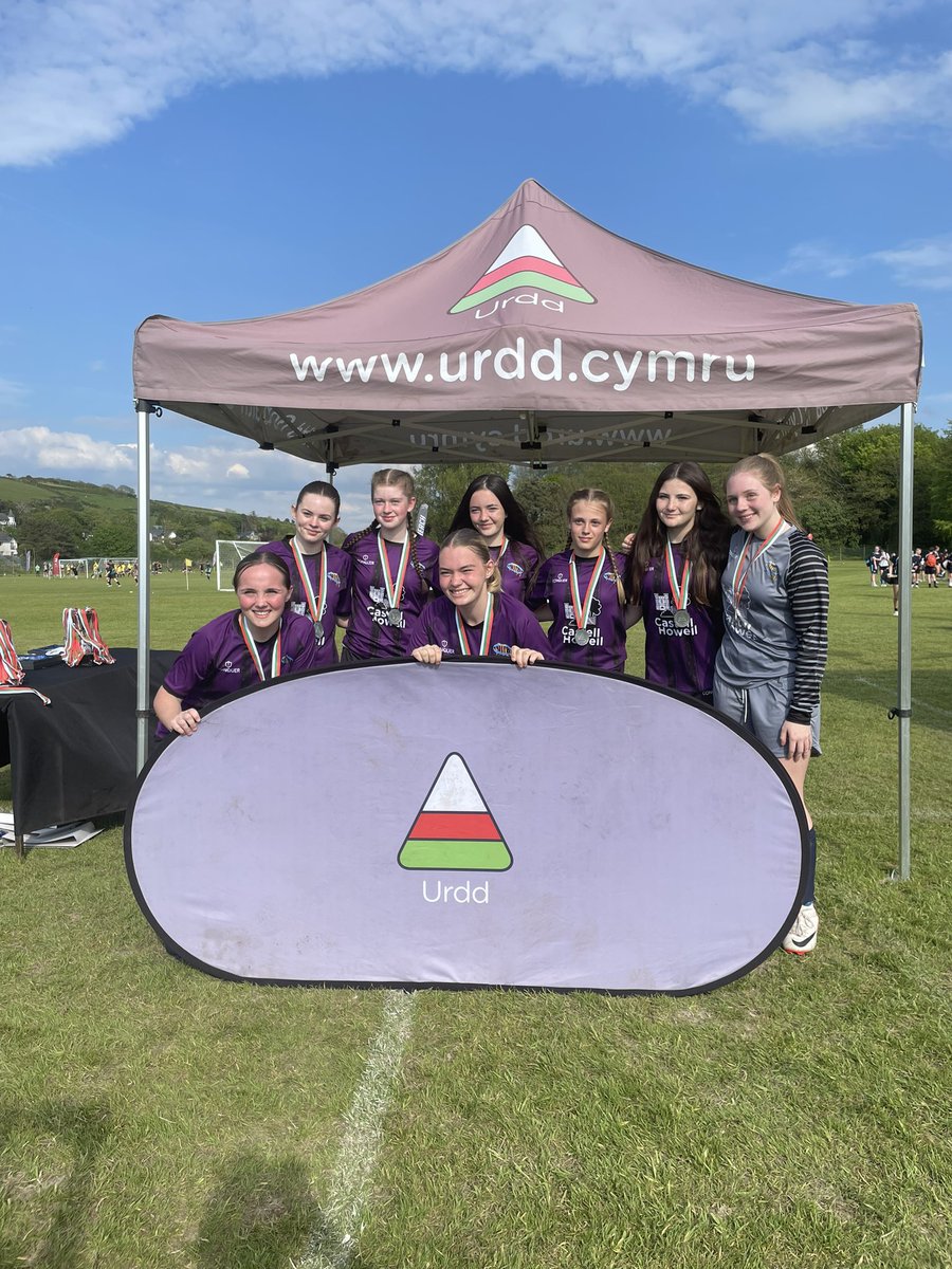 chwaraeonyrurdd's tweet photo. Cwpan Merched 9-10

🥈@addgorffmaes 
🥇@YsgolPenweddig 

#PDURDD https://t.co/0PKkXFk04d