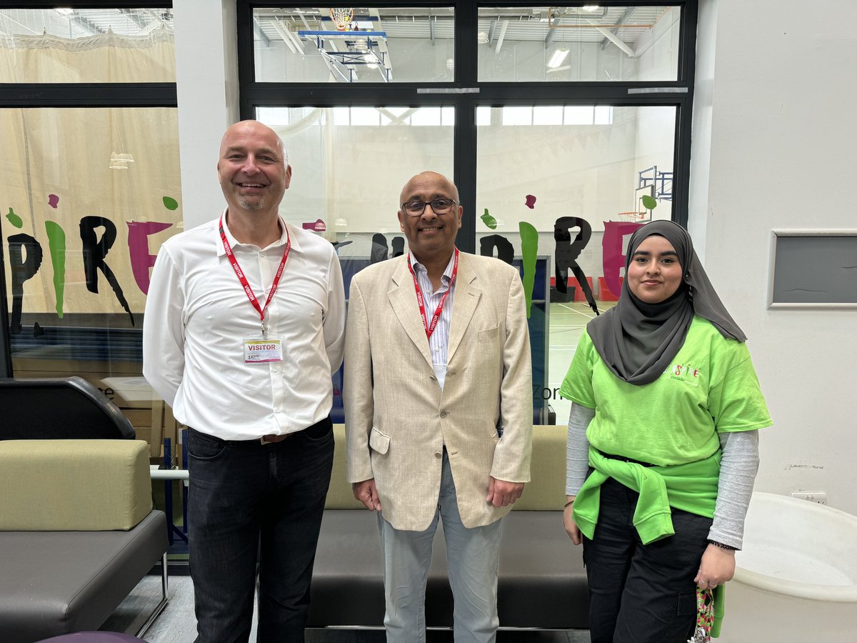 Great to welcome Preston MP Sir @MarkHendrick_ to @inspireyz. We will soon break ground on Preston Youth Zone so it was exciting to look at what’s coming. Young people in the city are currently voting on their favourite brand for the new Youth Zone: onsideyouthzones.org/prestonvote/