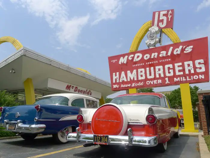 Investing in #Cardano now is investing in McDonalds in 1950 just before the franchising idea got deployed.

The best local burger, morphing and scaling, about to serve more burgers than ever via Hydra, Chang and Aiken.

It takes time to build a network, but the flipping moment is