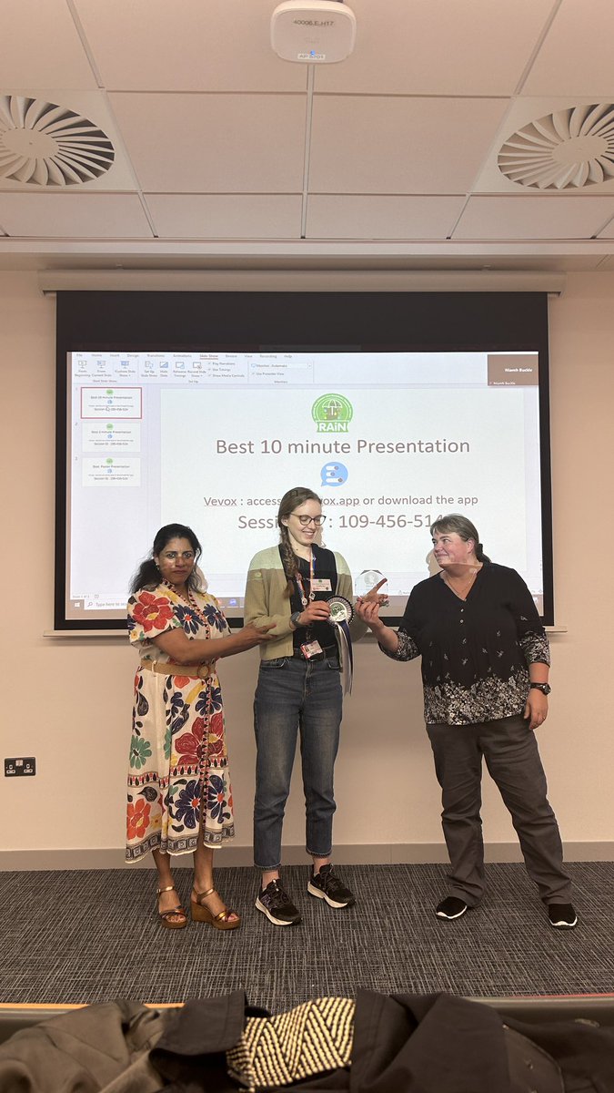 Congratulations @ClaireHill_ for winning the best 10 minutes presentation award at the #RAiN #ECR forum @QUBelfast #raredisease research @ucddublin @UCD_Research @sujas15 @a_j_mcknight