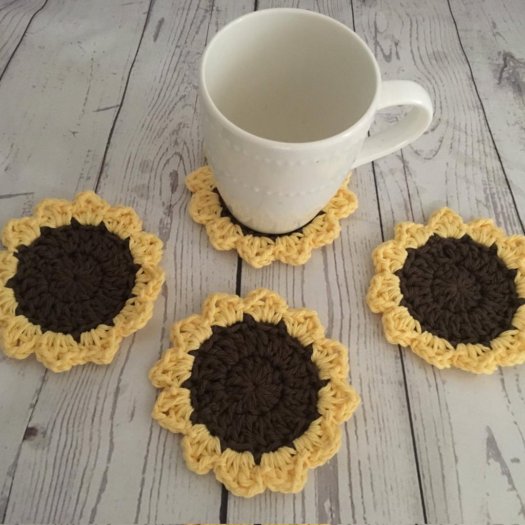 Sunflowers! thecrochetshoppeusa.etsy.com/listing/548785… #thecrochetshoppeusa #sunflowers #Flowers #coasters #crochet #etsyshop #etsylove