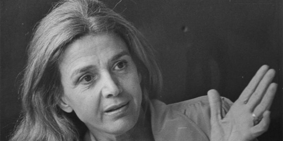 casirni's tweet image. ✨Et je dis aux femmes, ne laissez rien passer dans les gestes, le langage, les situations, qui attentent à notre dignité. Ne vous résignez jamais !

Gisèle Halimi