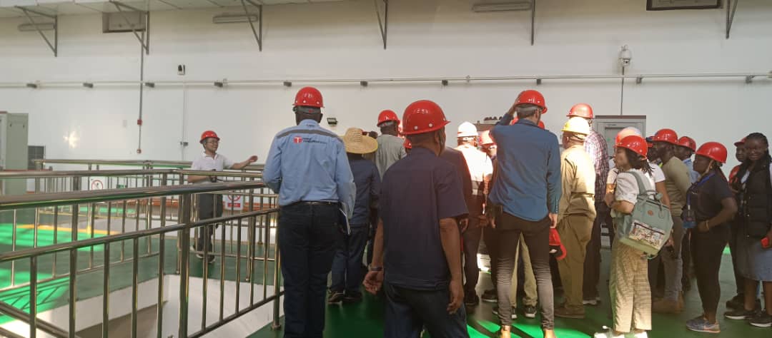 La Guardia Magazine tweet media