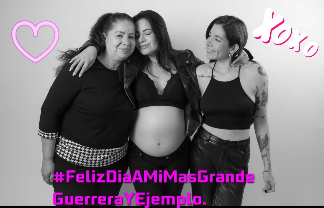 Feliz día a todas las mamás!!! Pero perdón 😍 Yo tengo a la mejor del mundo 💖 #FelizDiaMariglú Te Amo. Gracias por ser mi más grande ejemplo y apoyo.