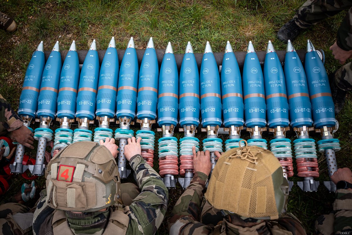[#PrepaOps]

🟢🔴 Premier tir MO120 pour la section appui mortier de la #13DBLE, avec l’appui @CDC3RAMa.
La Phalange Magnifique à la pointe de la réorganisation de l’Armée de Terre de combat 🇫🇷
