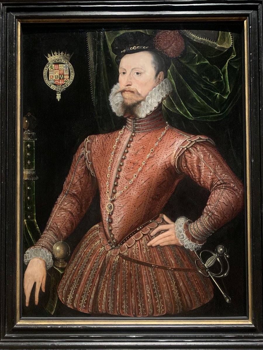 #RobertDudley's genealogy was charted following his appointment as Lieutenant of the Most Noble Order of the Garter in 1572. One of the most well-known portraits from this time (c.1575) depicts him wearing the collar of the Order. #16thcenturyart #tudorpeople #tudorhistory