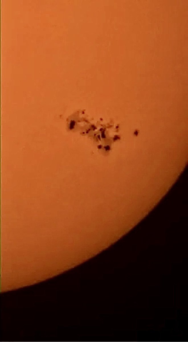 Flamsteed's tweet image. 🌞 **Kick-off to the 2024 Solar Viewing Season!** 🌟  
Today at ROG was a spectacle with massive sunspots and one of the largest prominences we’ve ever observed! @ROGAstronomers #SolarViewing #Astronomy