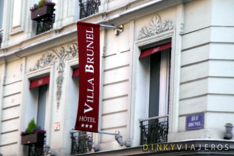 #REVIEW ➡ Nuestra #experiencia en el #hotel Villa Brunel 3* de #París 🏨

dinkyviajeros.com/hotel-villa-br… 

💑 #reseña 🗼 #Francia #archivoDinky