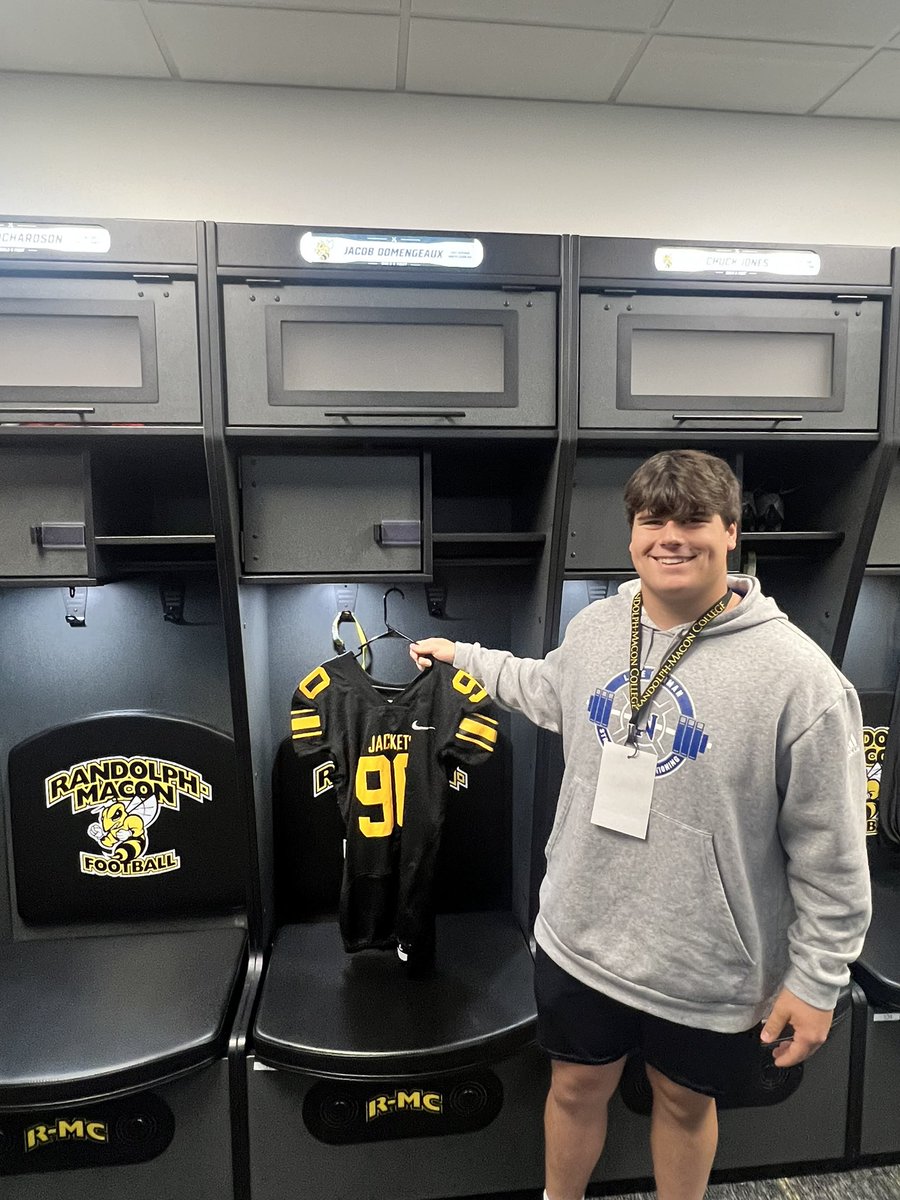 Had a great day at Randolph-Macon And it was great to meet @CoachMSzymanski @Coach_NJackson in person. @CoachOliphant32 @CoachLawFTC @TheLake_FB