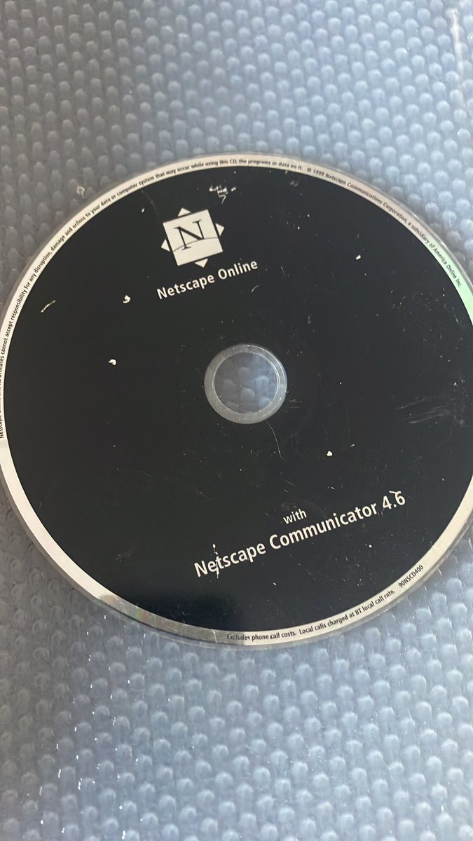 alexandjames's tweet photo. Browser on a CD! @mozilla https://t.co/I7MEOsU85K