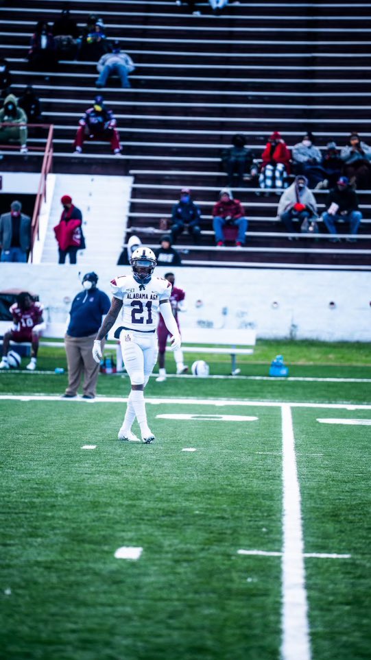 #AGTG Blessed to receive a(n) offer from Alabama A&amp;M
<a href="/CCrawford46/">Le’Andre Crawford</a> <a href="/CoachJRoss_/">Coach Jae Ross, USAW</a> @Coach__12_ @__CoachMaye <a href="/hytfootball/">Hueytown Football</a> <a href="/AL6AFootball/">Alabama6AFootball</a> <a href="/HallTechSports1/">Hall-Tech Sports</a>