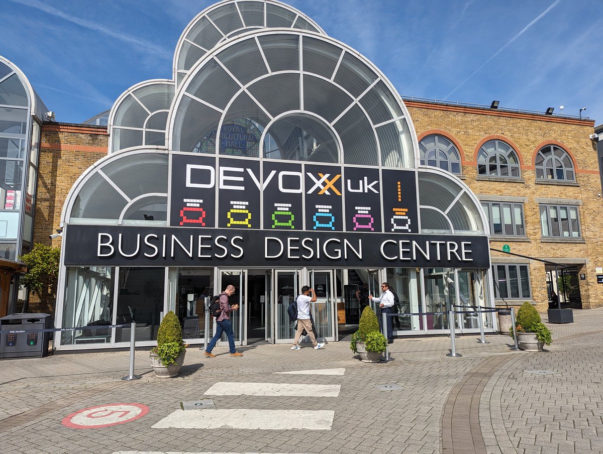 Lukas Pradel (@lukaspradel) on Twitter photo #DevoxxUK is in the can! Guess it's true that time does indeed fly when you're having fun. Met some very smart folks and took away quite a few promising ideas and perspectives. Cheers to <a href="/mrhazell/">mark hazell</a> and <a href="/kc_fletcher/">Kim Fletcher (She/Her)</a> for master-minding the whole thing. #MindTheGap #Devoxx #DevoxxUK is in the can! Guess it's true that time does indeed fly when you're having fun. Met some very smart folks and took away quite a few promising ideas and perspectives. Cheers to <a href="/mrhazell/">mark hazell</a> and <a href="/kc_fletcher/">Kim Fletcher (She/Her)</a> for master-minding the whole thing. #MindTheGap #Devoxx