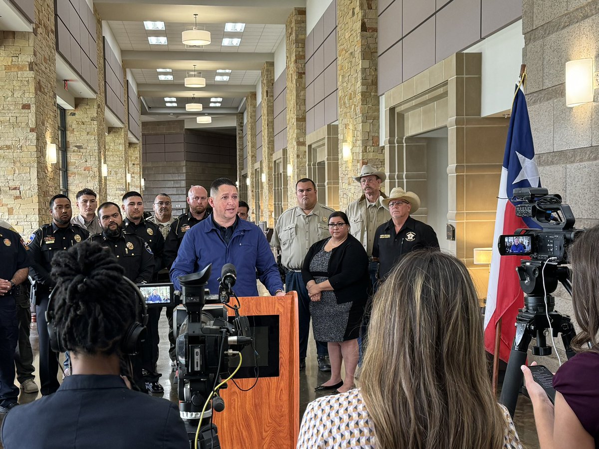 Energy security is national security. ⛽️ Proud to be joined by West Texas law enforcement in the fight against oil theft across the Permian Basin. Don’t mess with Texas!