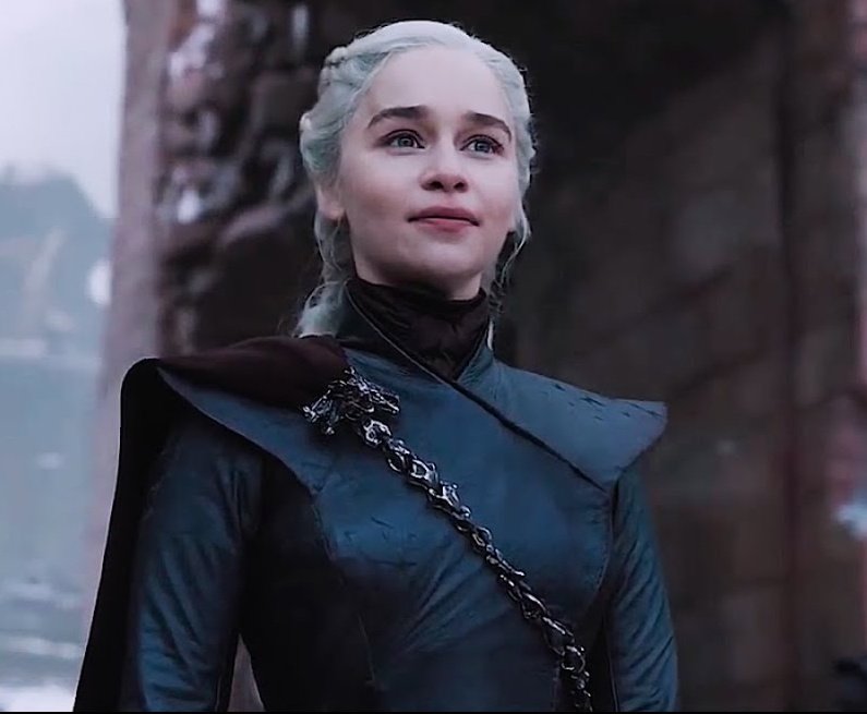 baela's outfit is so daenerys coded I AM NOT OK