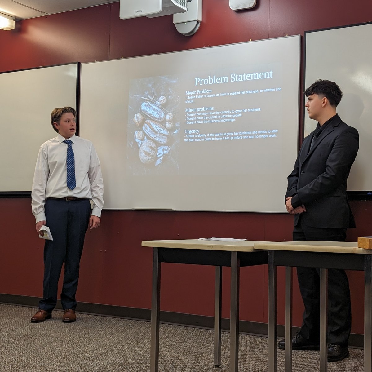 👔 Exciting couple of days as we hosted over 75 highschool students from across Manitoba for the Business Case Competition, hosted by the Peters School of Business in partnership with @FusionCU_MB. More: bit.ly/3USeO6z.