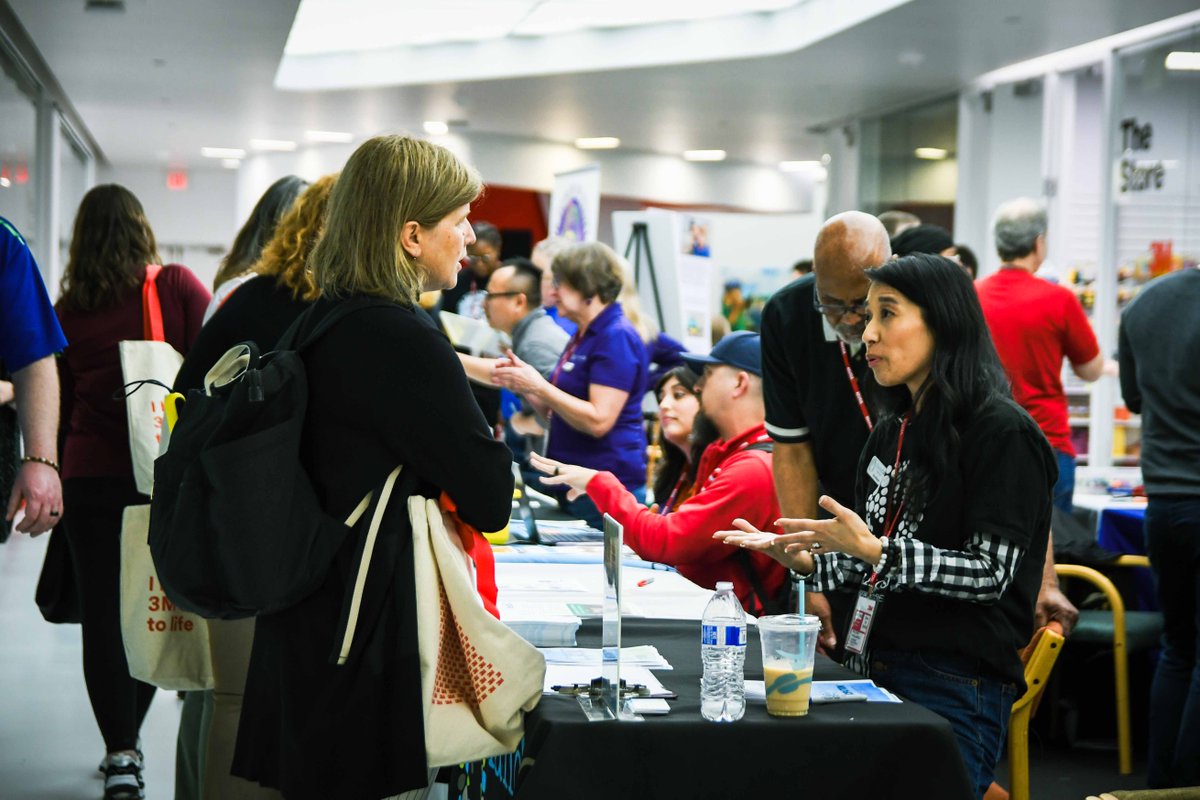 On Tuesday, we joined @3M for their 3M Experience, where volunteers created over 900 snack packs for @twincitiesrise, and we participated in their volunteer fair where 3M employees connected with local nonprofits. We appreciate partnering with you to make a positive impact!
