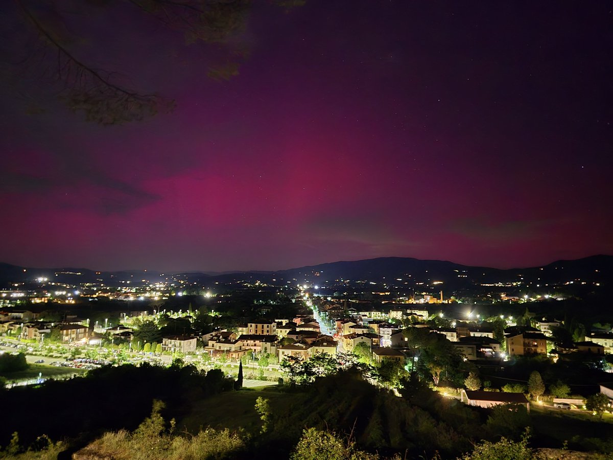 Luca Carnesciali tweet media