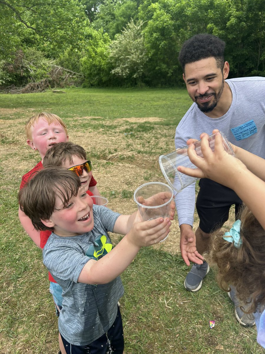 What an amazing week we’ve had! For field day, we played kickball, competed in relays, enjoyed some water games, bounced in bounce houses, danced with DJ Cat, played the drums, hula hooped, blew bubbles, enjoyed popsicles, and more!