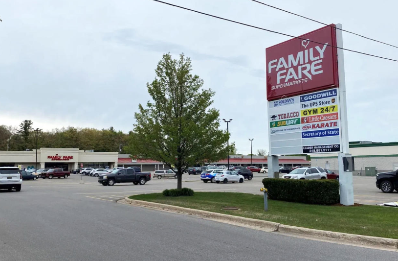Has desperation reached a new level? Americans live in store signs while illegals live rent free.  

A woman was found living in the rooftop sign of a Famiy Fare grocery store in Michigan, and had been there for about a year. She had flooring, a computer, a desk, a printer, a