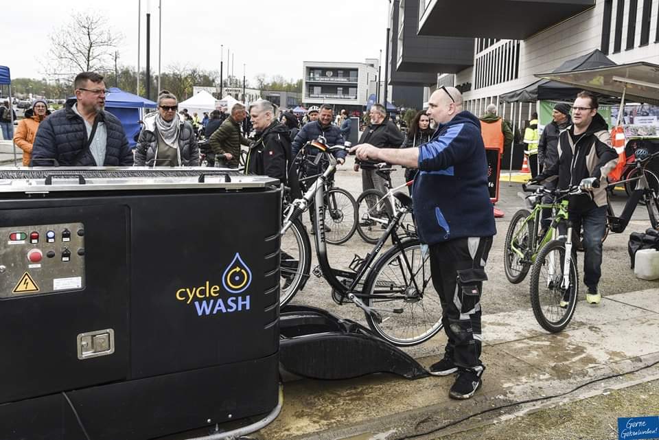 Diesen Sonntag ist Fahrradzeit! 🙂 Von 11 bis 18 Uhr findet unser 2. Fahrrad-Erlebnistag rund um Stölting Harbor statt. Freut euch auf Infos, Programm und jede Menge Mitmach-Aktionen für die ganze #Familie. #Gelsenkirchen