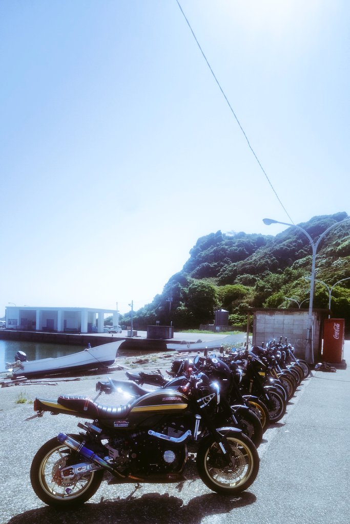 皆さん☀️
おはようございます☕️😃
良い天気ですね☀️♪
ツーリング日和です🏍️💨😆
自分は仕事です😂
ラスト１日頑張りますか～💪
本日も宜しくです🙋
お休みの方は良い週末を✨🌷🤗