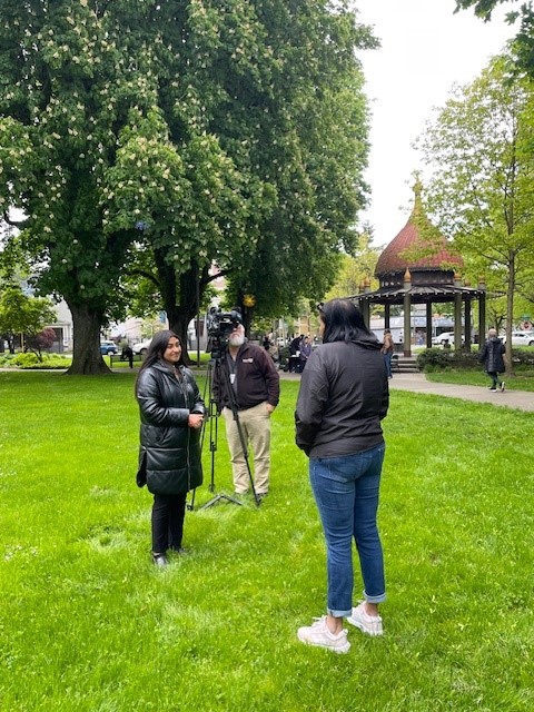 Thank you @KOINNews and @_DaisyCaballero for chatting with our Business Operations/Equity Manager Leslie Goodlow at this week's community housing expo at Dawson Park! We had a great time sharing resources with community members alongside @SelfEnhancement. kgw.com/article/news/c…